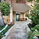 Plaza דירה