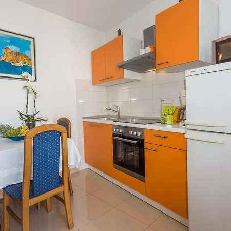 Plaza Apartment